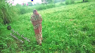 राधिका भाभी की खेत मे हुई चुदाई विडियो हुआ वायरल हिन्दी मे अश्लील वीडियो